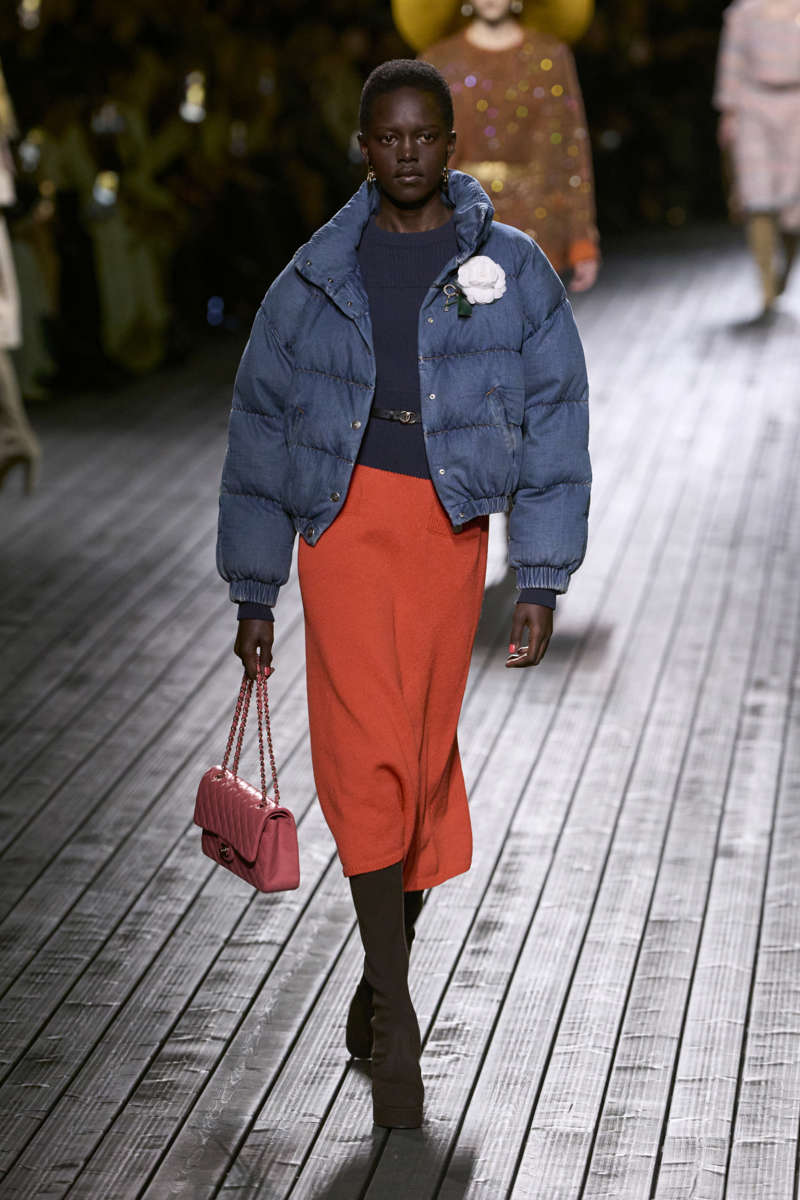  colores tendencia otono invierno 2024 Chanel