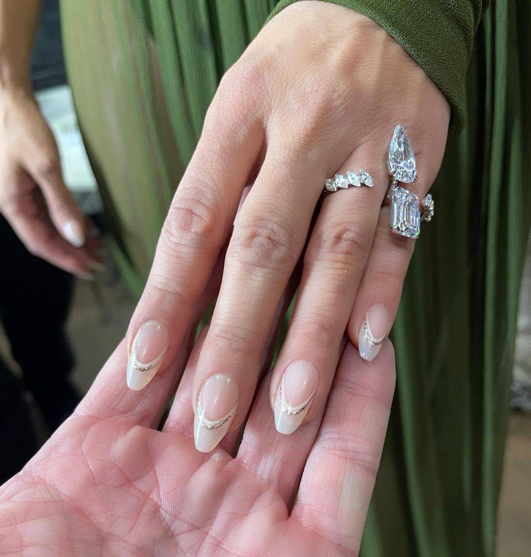 american manicure 